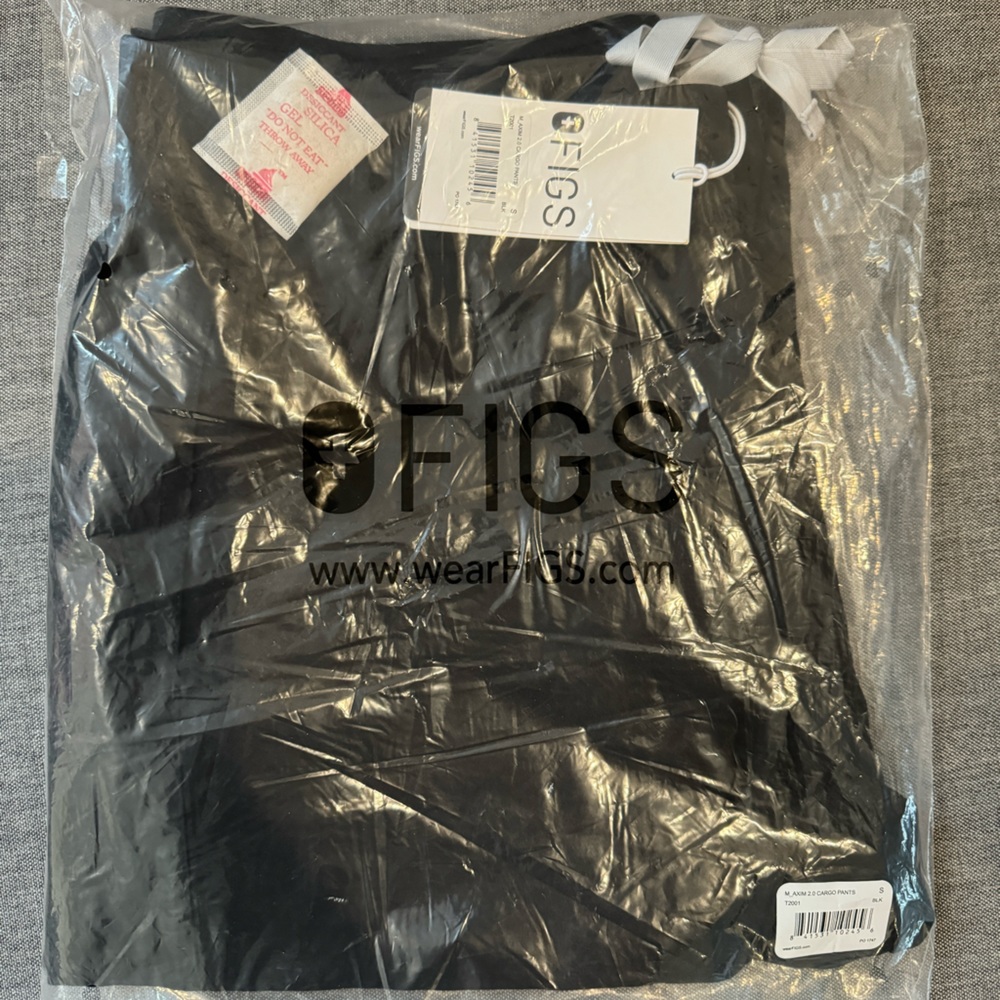 BRAND NEW MEN’S FIGS PANTS